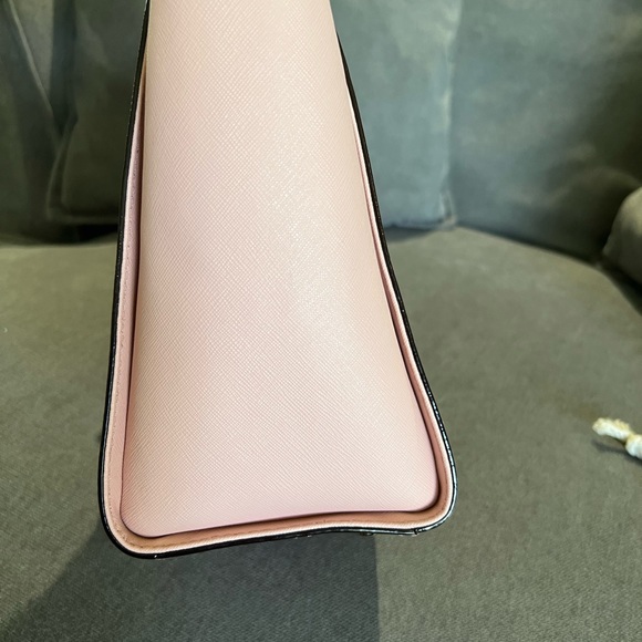 ✨SOLD✨Kate Spade hand bag/ body bag - Picture 3 of 7